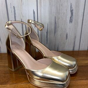 New XIEDA Women’s Size 9.5 Thick Clog Gold Heels